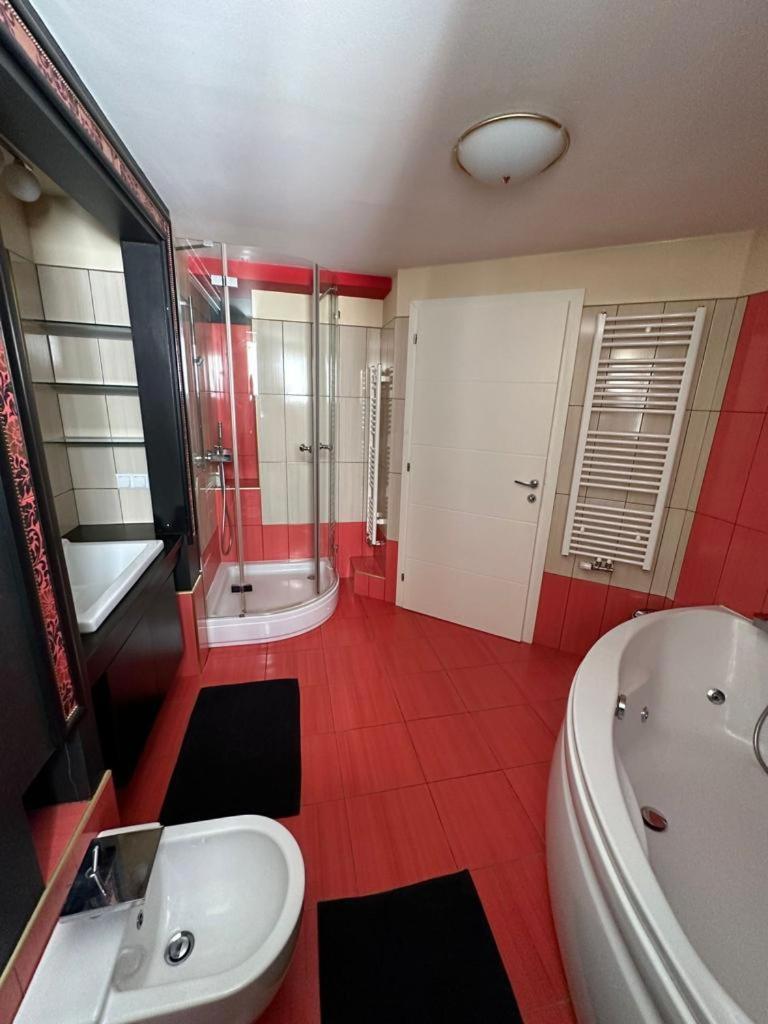 Jacuzzi Apartment - Center Загреб Екстериор снимка